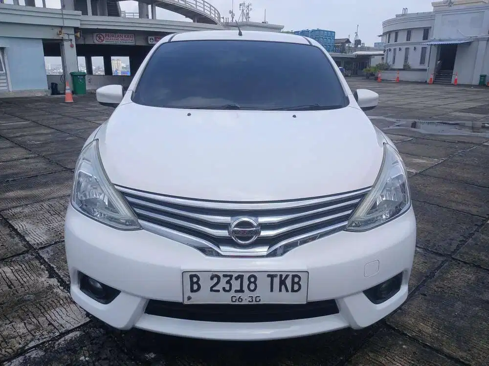 Nissan Grand livina XV AT 2016