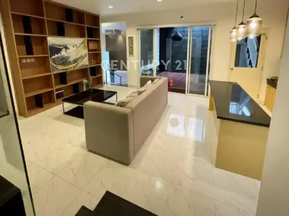 Rumah Modern Minimalis Lokasi Strategis Di Timur Jakarta