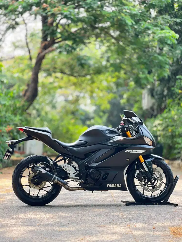 YAMAHA R25 V2 2019 HITAM KM 7K PAJAK PANJANG KAYAK BARU