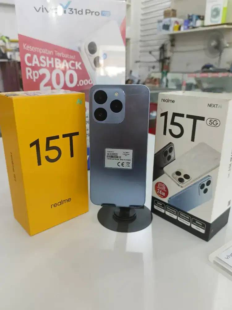 Realme 15 T 5G 8/256,Barang bagus,mulus no minus,,tipis ,lengkap box