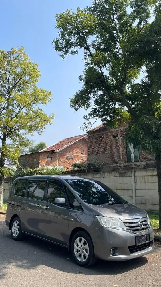 Nissan serena hws 2.0 matic 2013