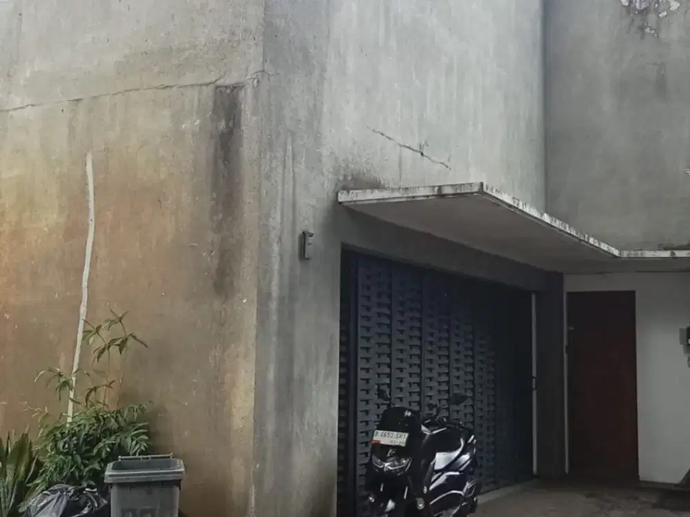 DI JUAL TOWN HOUSE KEMANG TIMUR JAKARTA SELATAN