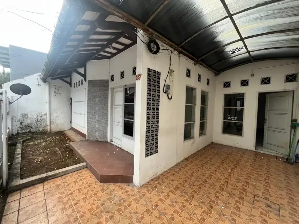 Rumah  di Daerah Tebet Jakarta Selatan dengan Akses 1 Mobil