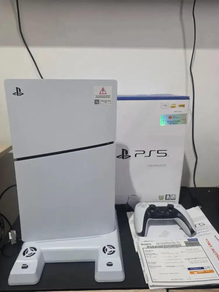 Ps5 slim disc 1tb cfi2118 tipe terbaru garansi resmi panjang 2027