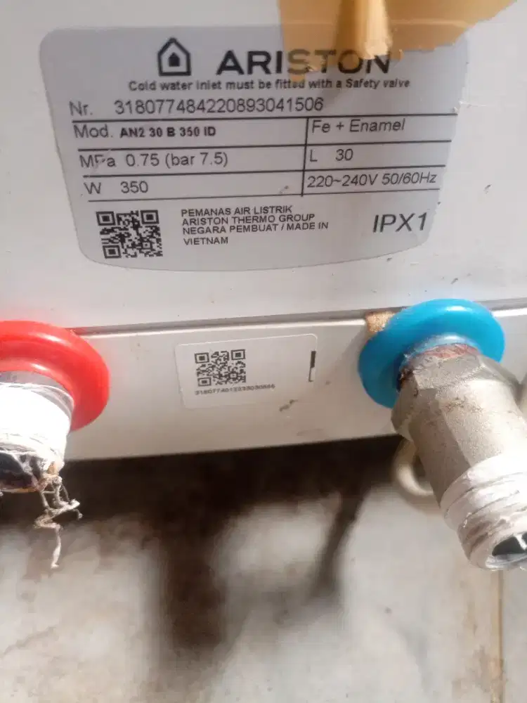 ARISTON Water Heater low waat