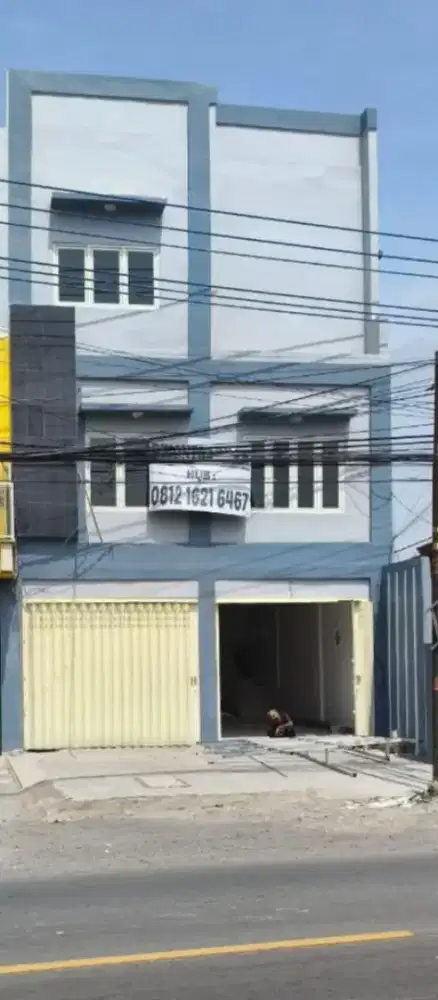 DISEWAKAN RUKO 3 LANTAI