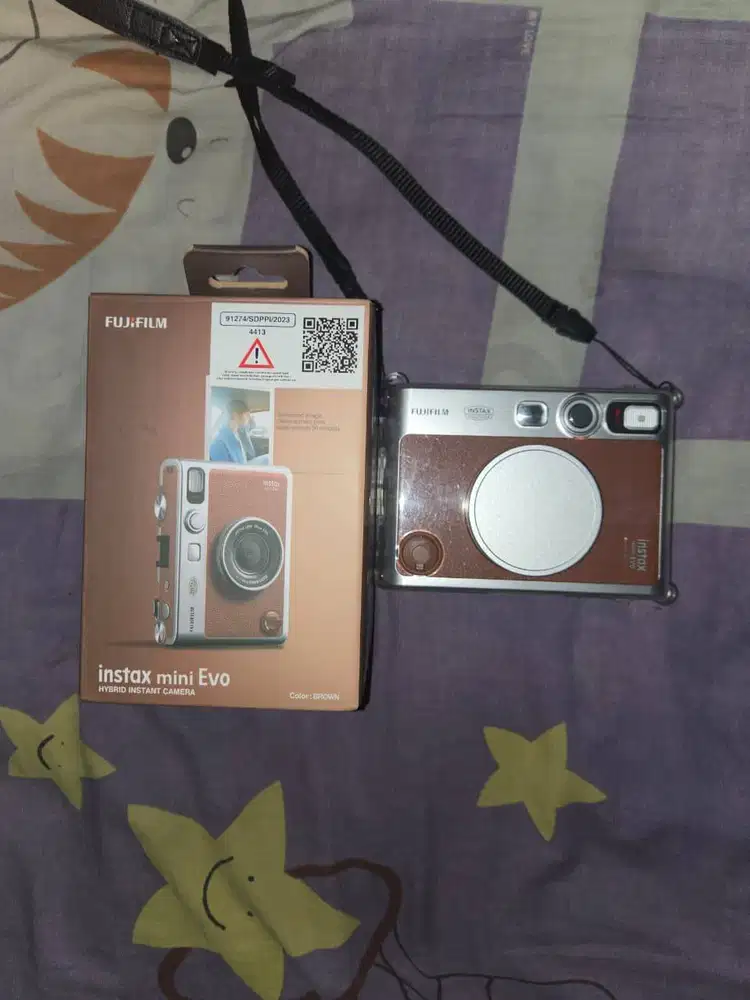 Kamera Fujifilm Instax Mini Evo Hybrid - Kondisi Like New
