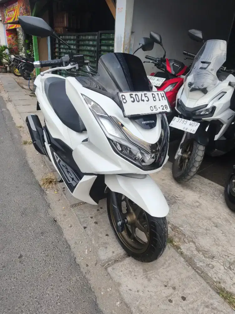 JUAL HONDA PCX ABS 160 2023 KM LOW 4 RB