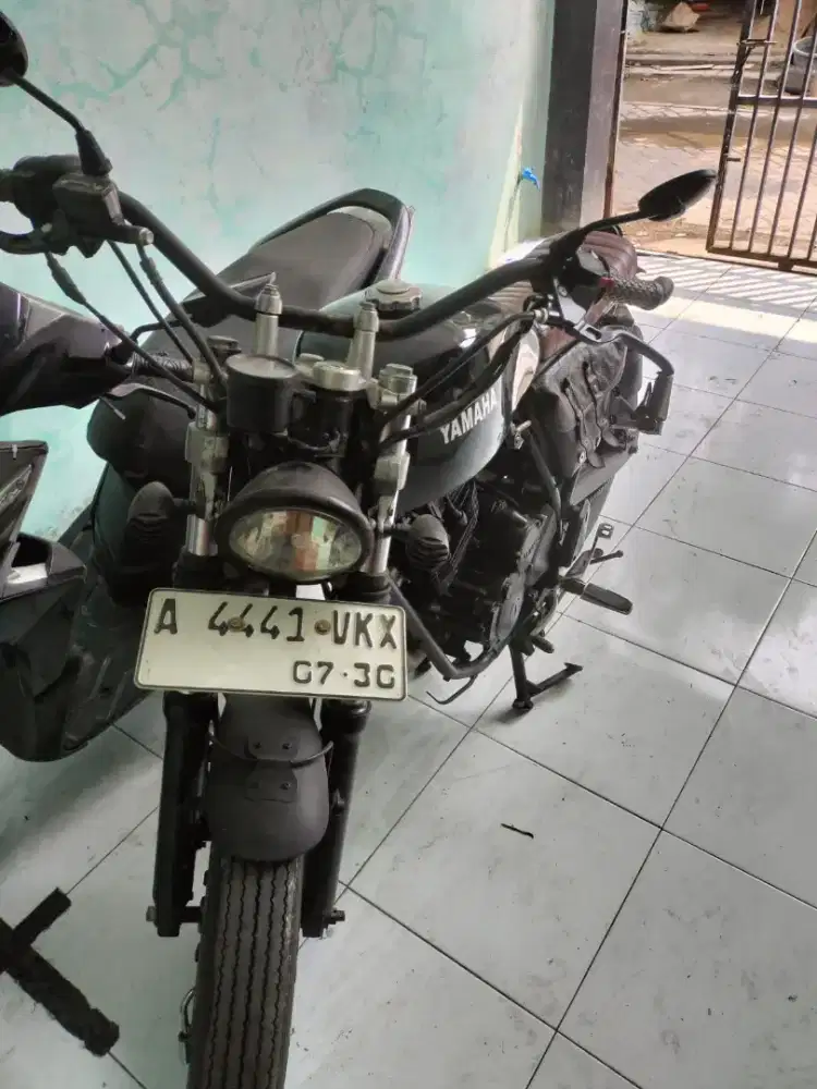 Motor custom besic Yamaha scorpion 2005