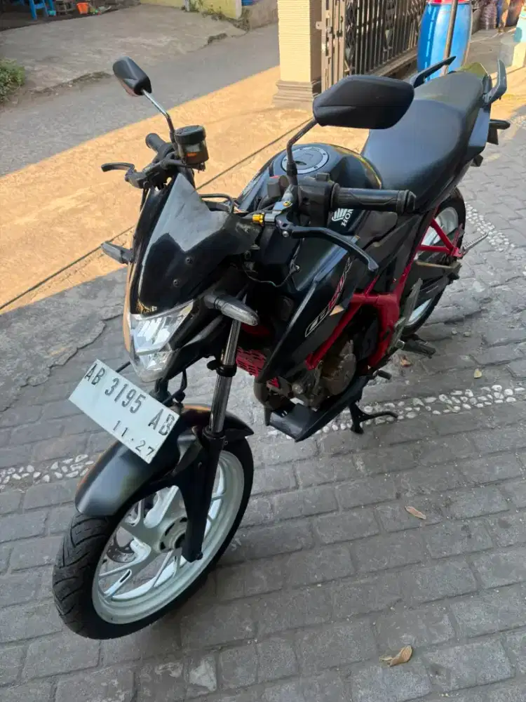 Honda cb 150 LED THN 2017 plat AB Bantul