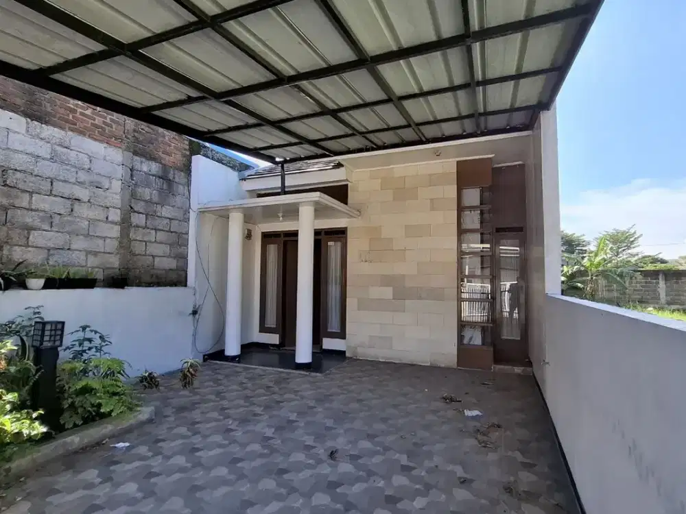 Rumah MURAH Arcamanik Sekitar Permata Tamansari Luas 123m² Halaman Depan Belakang