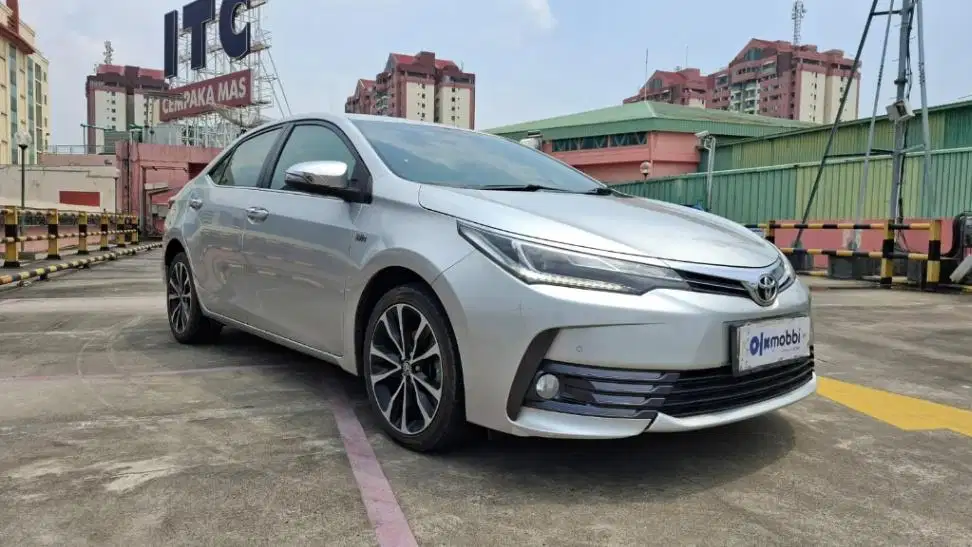 Toyota Corolla Altis 1.8 V Bensin-AT 2019