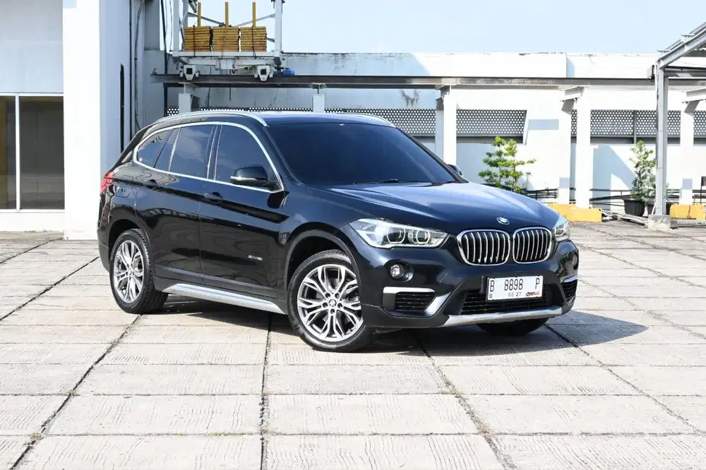 (TDP18jtan) BMW X1 F48 2017 Panoramic