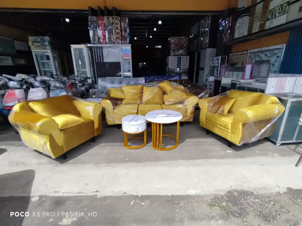 Sofa 311 kain kilap