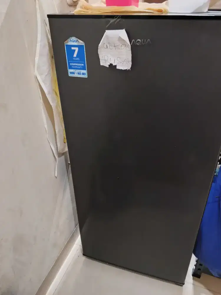 Kulkas aqua 1 pintu bekas kondisi mati