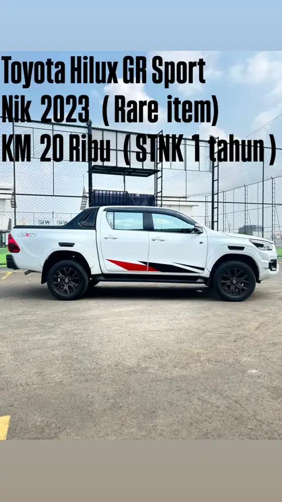 Toyota Hilux GR Sport Nik 2023 white on Black Siap pakai