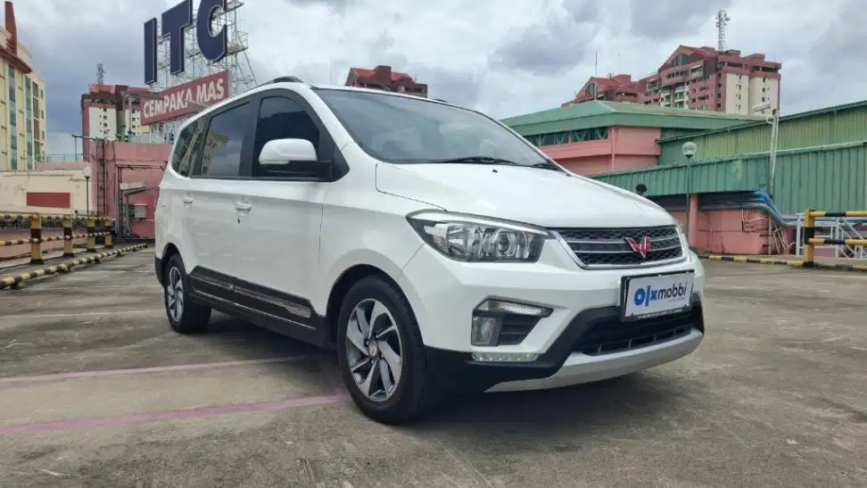KM Rendah - Wuling Confero S 1.5 C Lux Bensin-MT 2020