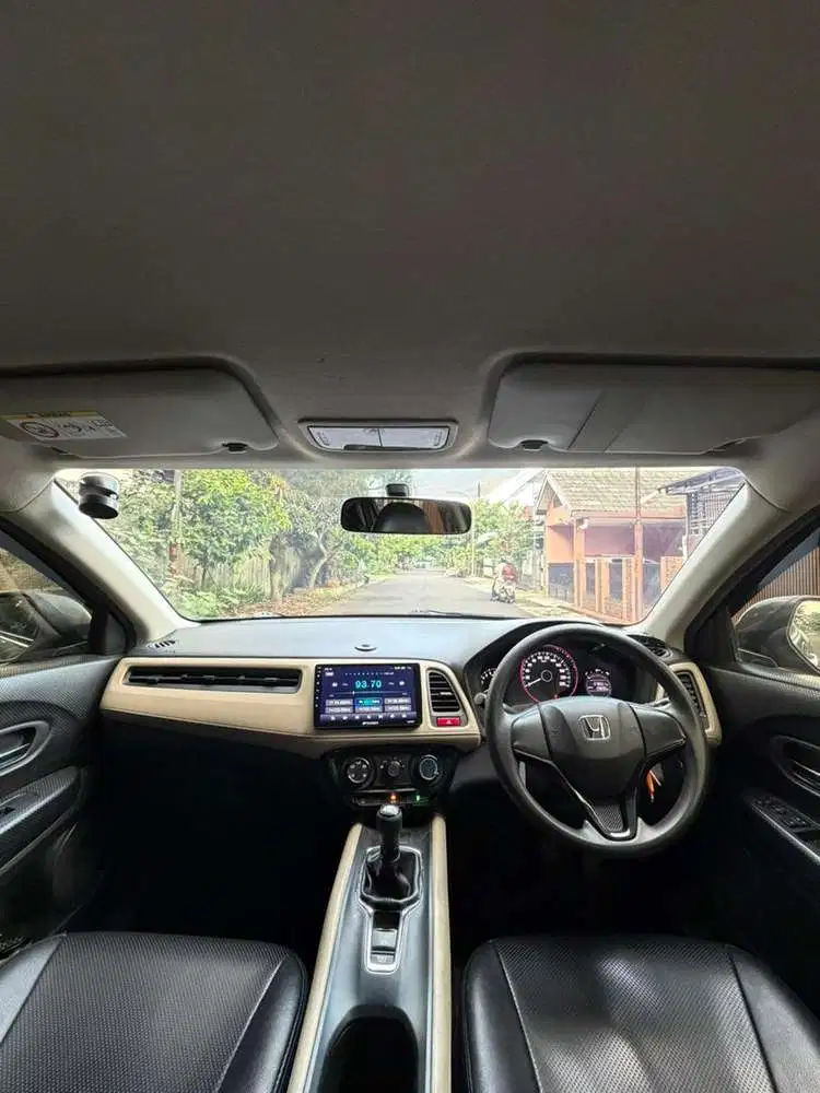 Honda HR-V S (manual)