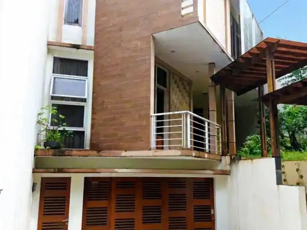 Rumah lebak bulus Jakarta selatan dekat mrt fatmawati dan citos