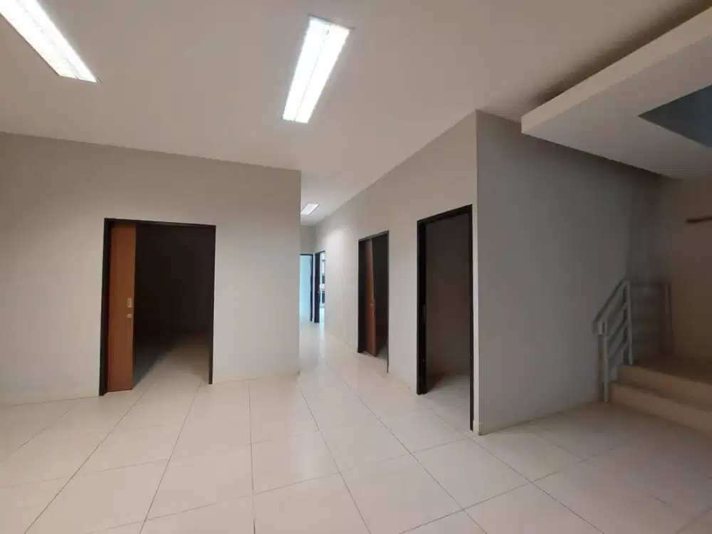 DISEWAKAN Ruko Graha Boulevard kelapa gading Hoek