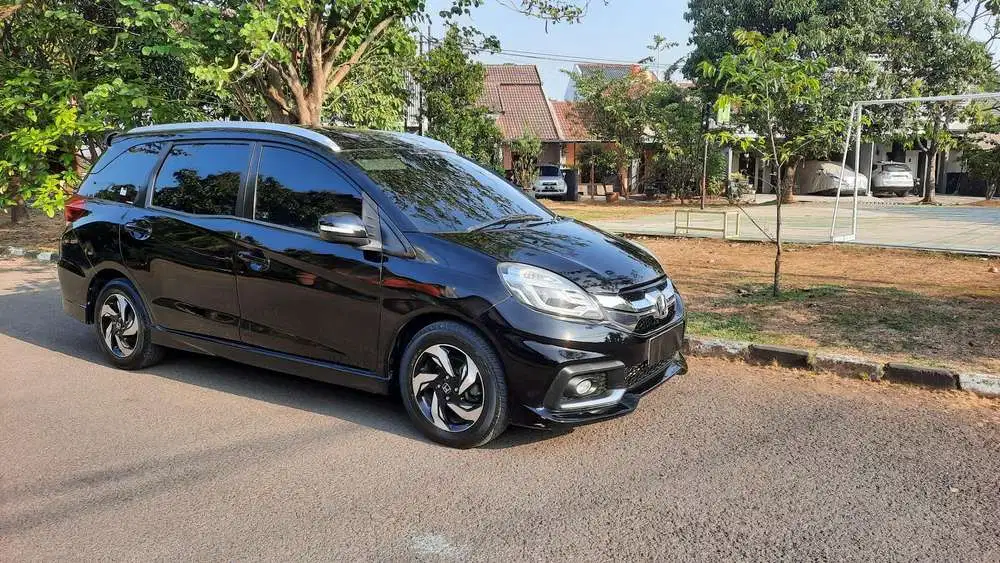 DIJUAL CEPAT Honda Mobilio 2014 RS AT ISTIMEWA