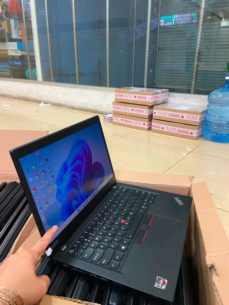 LAPTOP SEKOLAH & KULIAH LENOVO RYZEN 5-3500U 8/256 13 INCH TOUCH *ETM