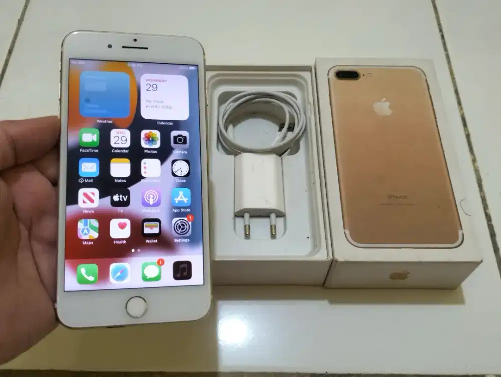 BUTUH UANG iPhone 7+ Plus 32GB GOLD 4G LTE ALL OPERATOR inter No Minus