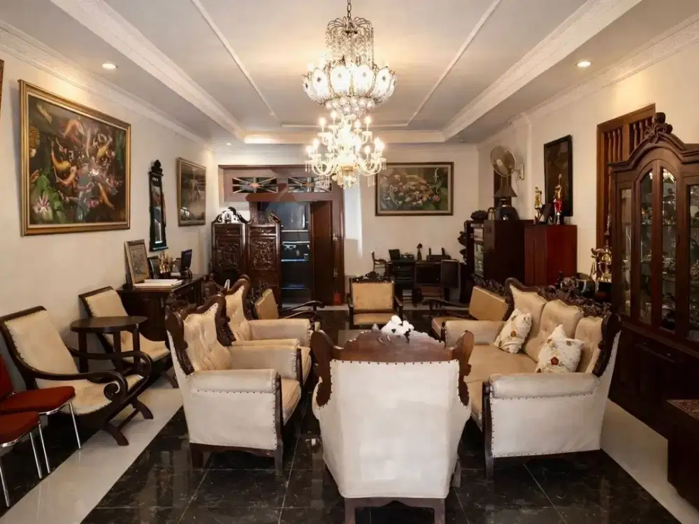 Dijual Rumah Mewah Model Etnik dekat Alun-alun dan Malioboro Jogja