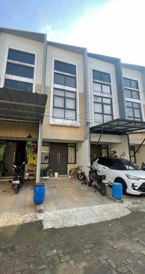 Dijual Rumah Diamond Golden Cinere