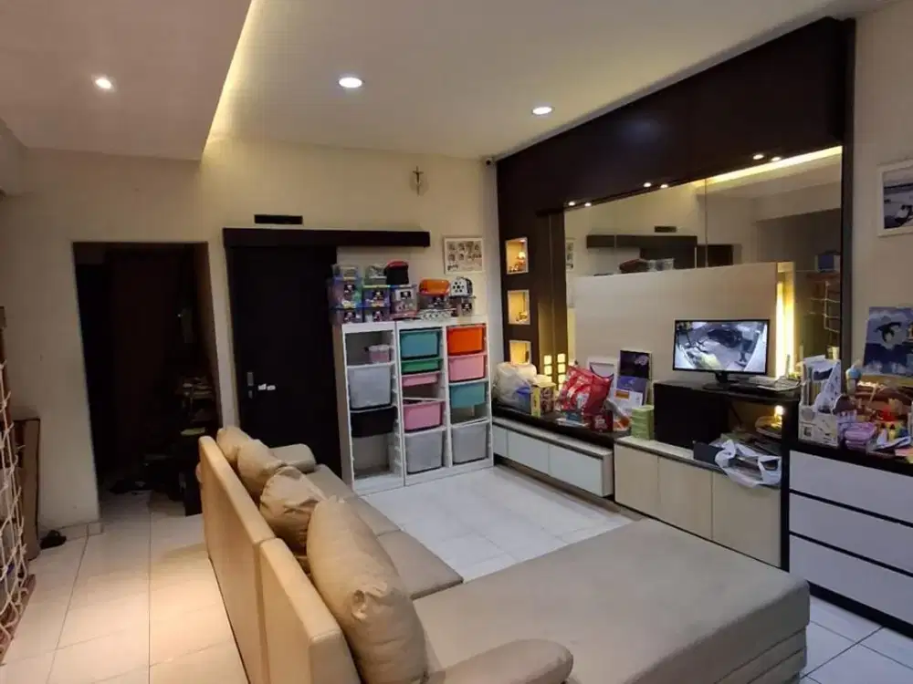 Rumah Siap Huni di Cluster Mekarwangi, Carport 2 Mobil