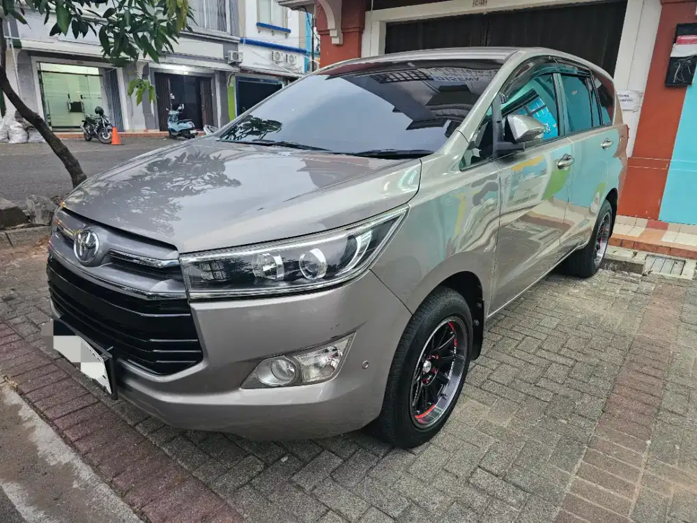 Innova Reborn V diesel istimewa sekali