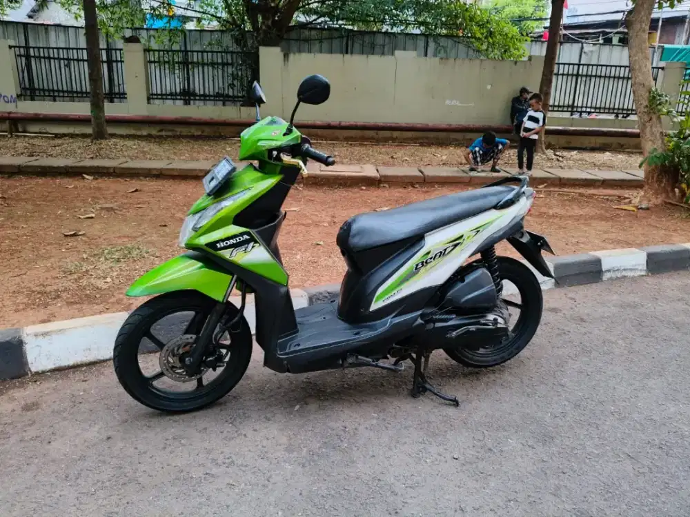 Honda Beat 110cc PGM-FI Tahun 2012