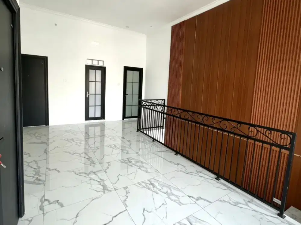 Dijual Rumah Mewah Baru Area Margacinta