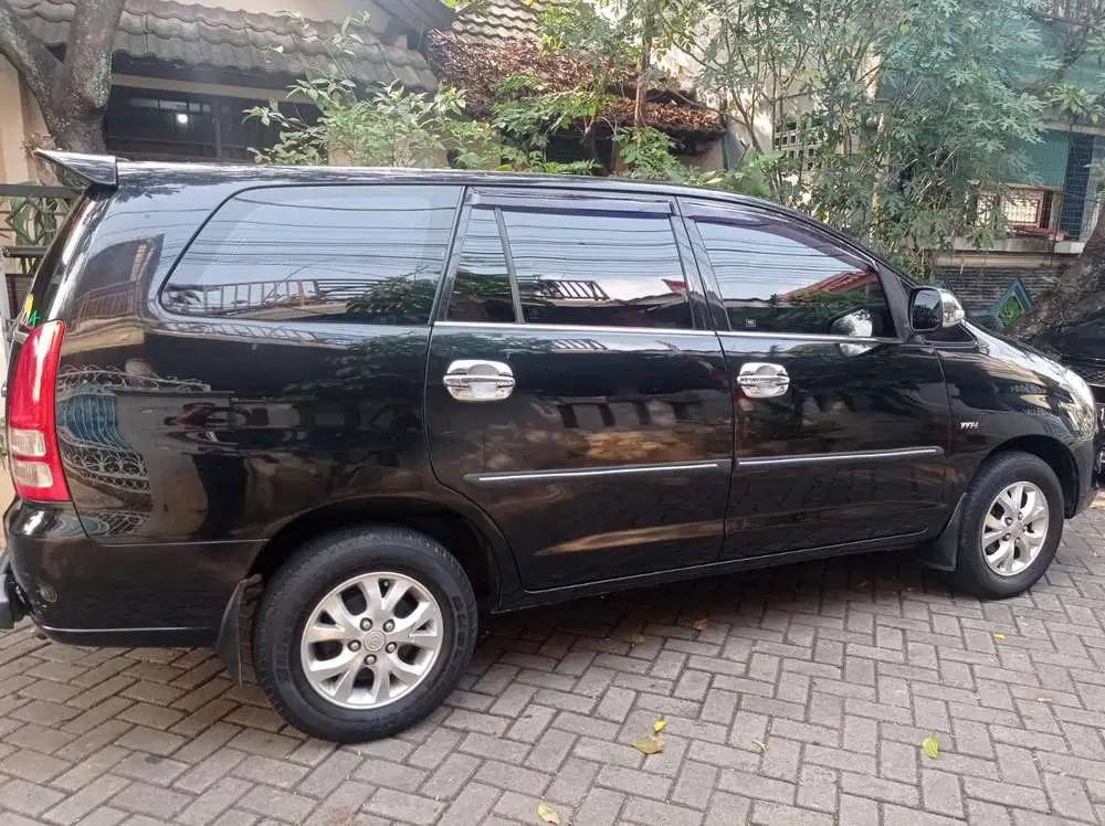 Toyota Kijang Innova 2007 Bensin