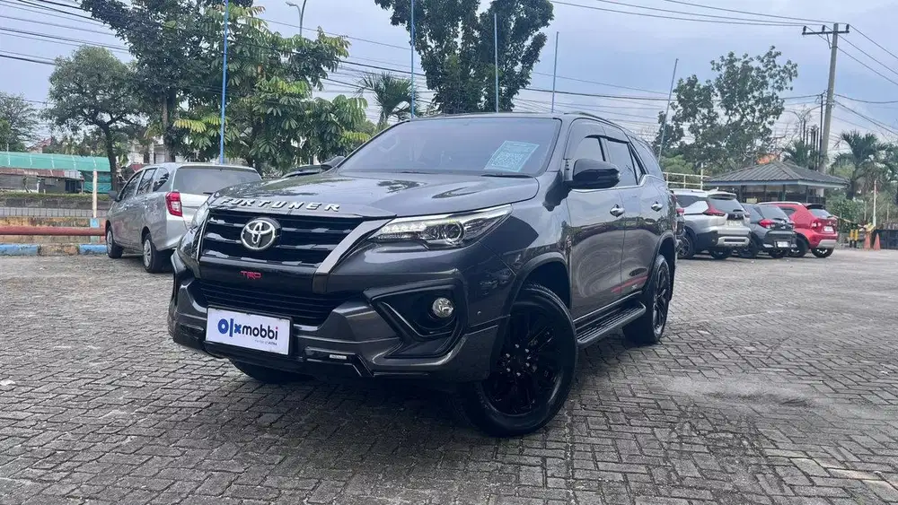 DP RENDAH - Toyota Fortuner 2.7 SRZ TRD Bensin-AT 2020