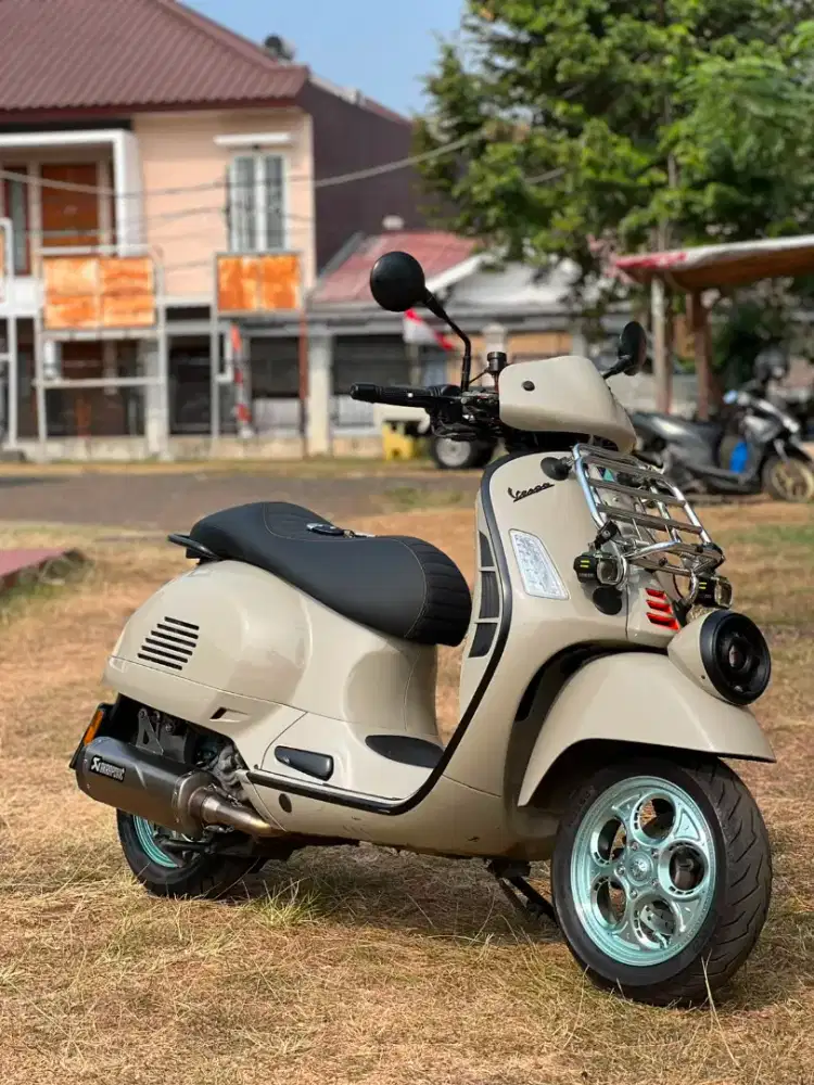 Vespa GTV 300cc Keyless Modif 60 jt Ori Komplit