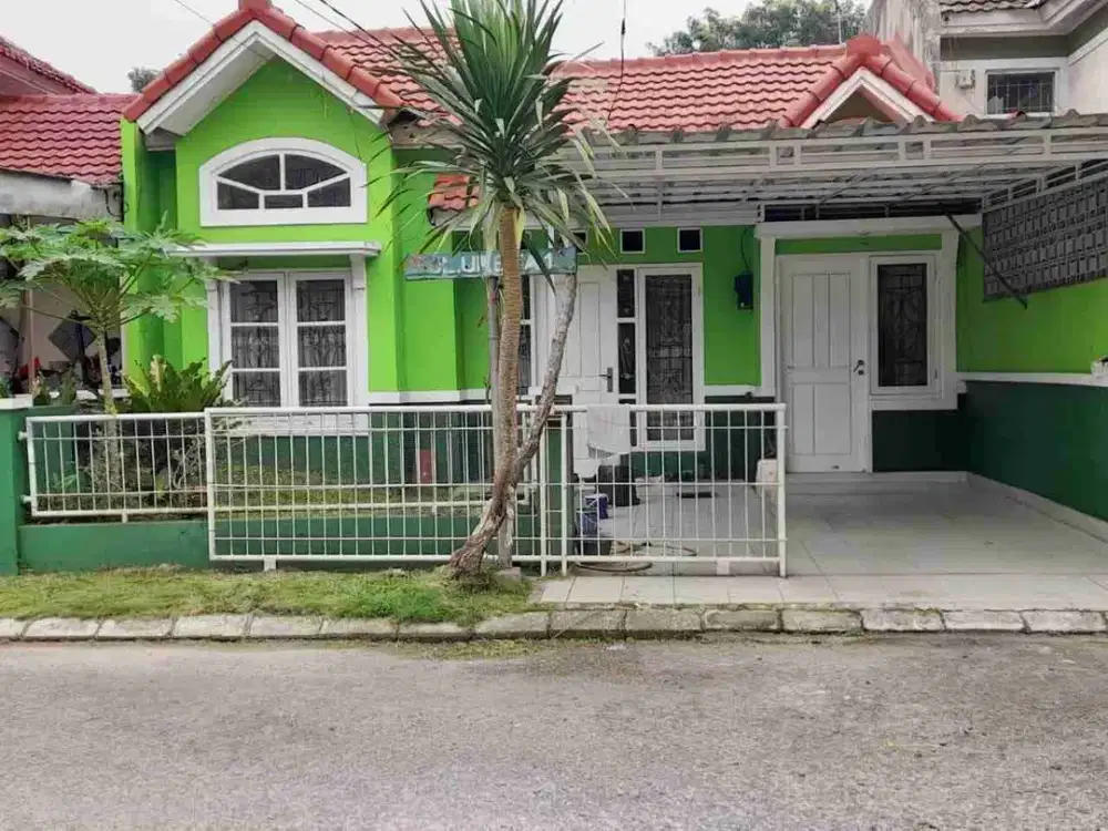 dijual rumah siap masuk di bunderan 3 citra raya