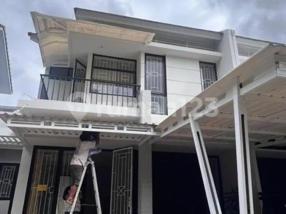 Rumah Asri Hijau 2Lantai Siap Huni Baru Renovasi di BSD Delatinos, Tangerang