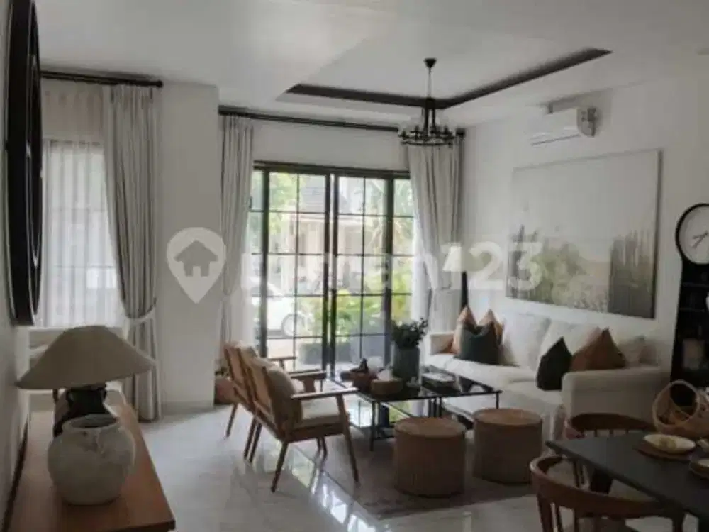 Jual Cepat Rumah Cantik Modern 3 Lantai Dalam Cluster di Neo Catalonia BSD, Tangerang