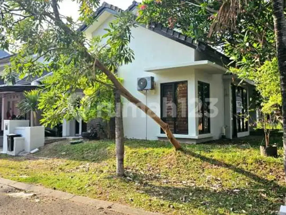 Rumah Nyaman Dekat Pusat Pembelanjaan dan Kuliner di Cluster Adora Bintaro - Tangerang Selatan