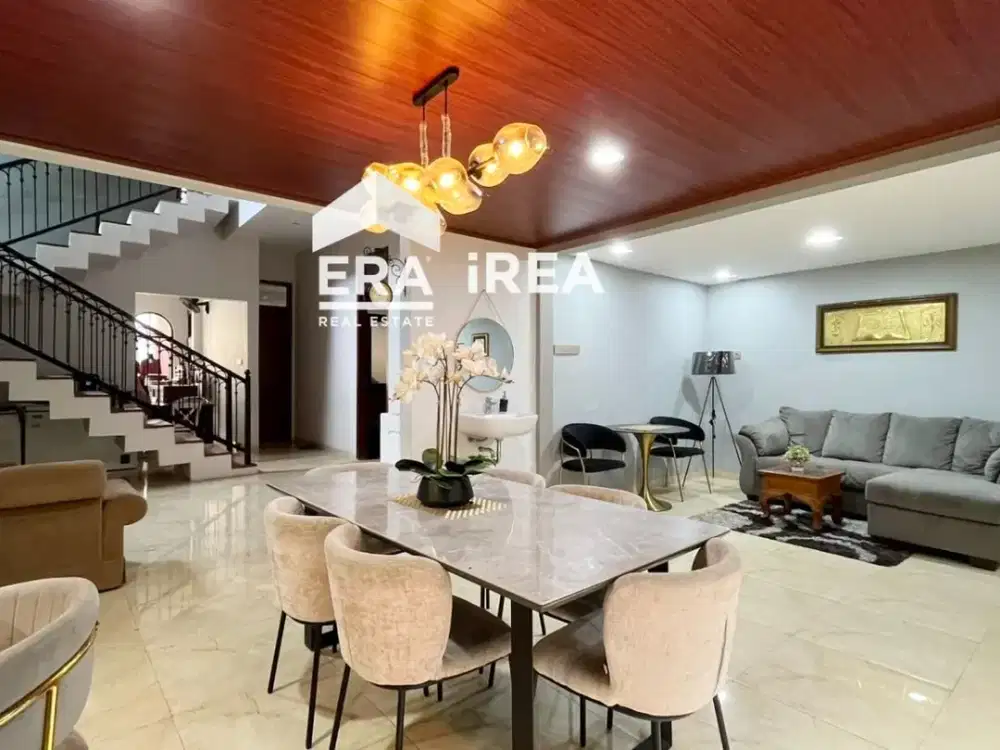 RUMAH MEWAH DIJUAL DI SOLO PASAR KLIWON DEKAT RSUD BUNG KARNO, RS KUSTATI
