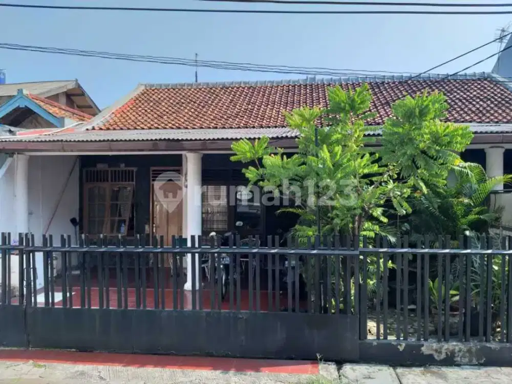 Rumah Siap Huni Lokasi Strategis Dekat MRT Blok A di Kebayoran Baru, Jakarta Selatan