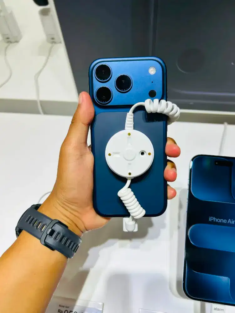 READY IPHONE 17 PRO KREDIT INDODANA BUNGA 0% GRATIS 2X CICILAN