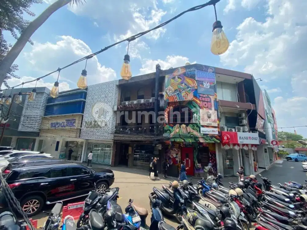 Sewa Ruko Bagus Lokasi Strategis di Centra Kemang, Jakarta Selatan