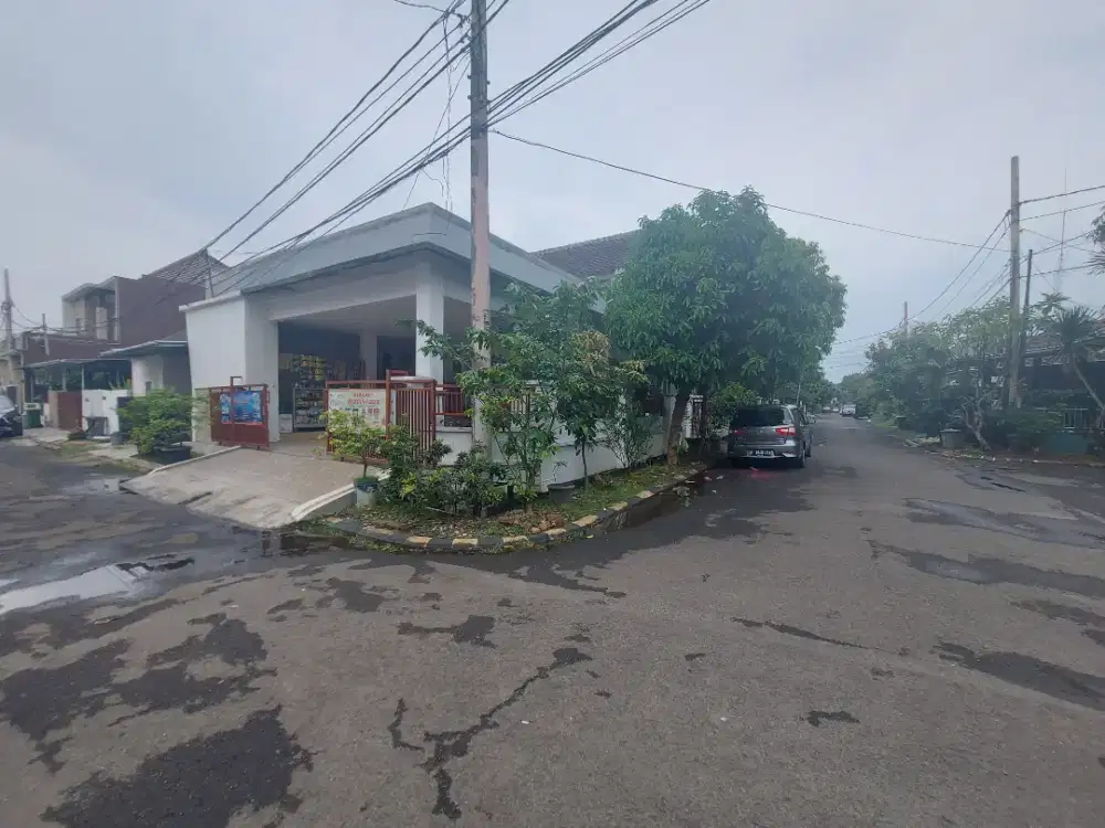 Dijual Rumah BU Cash/over kredit posisi hoek di vila dago, pamulang