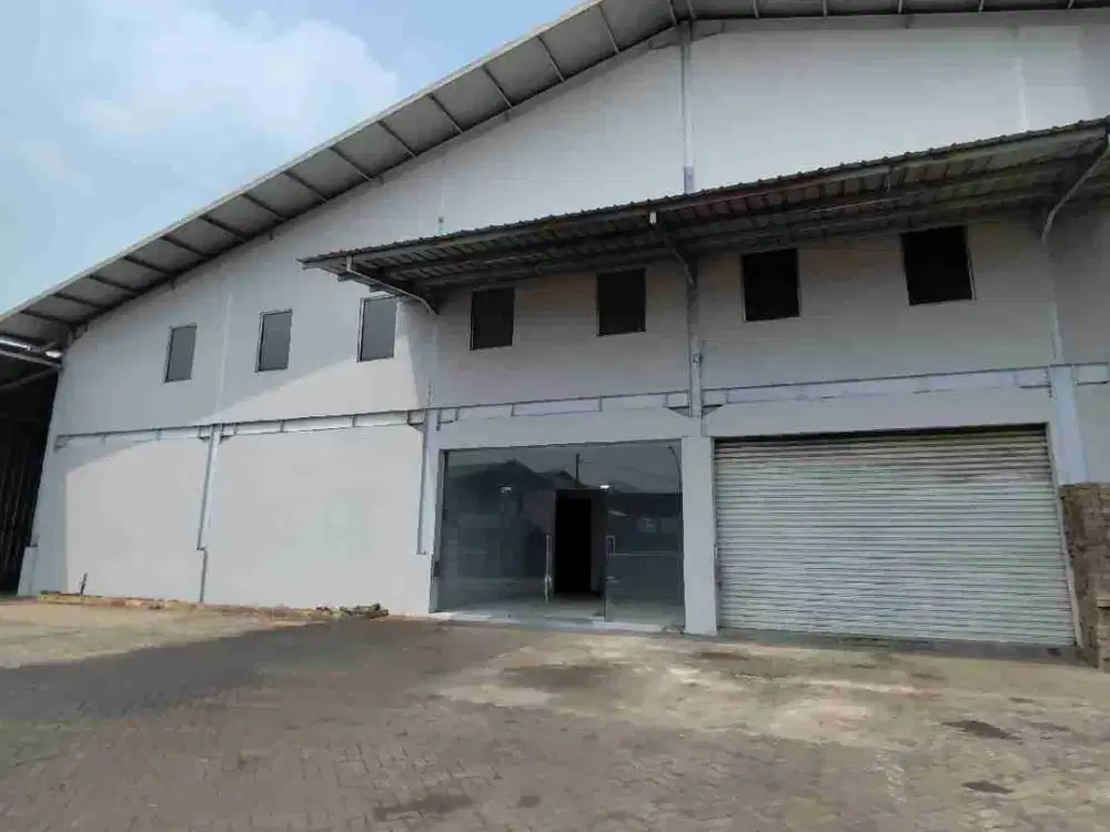 gudang besar kawasan industri legok siap pakai listrik 197kva