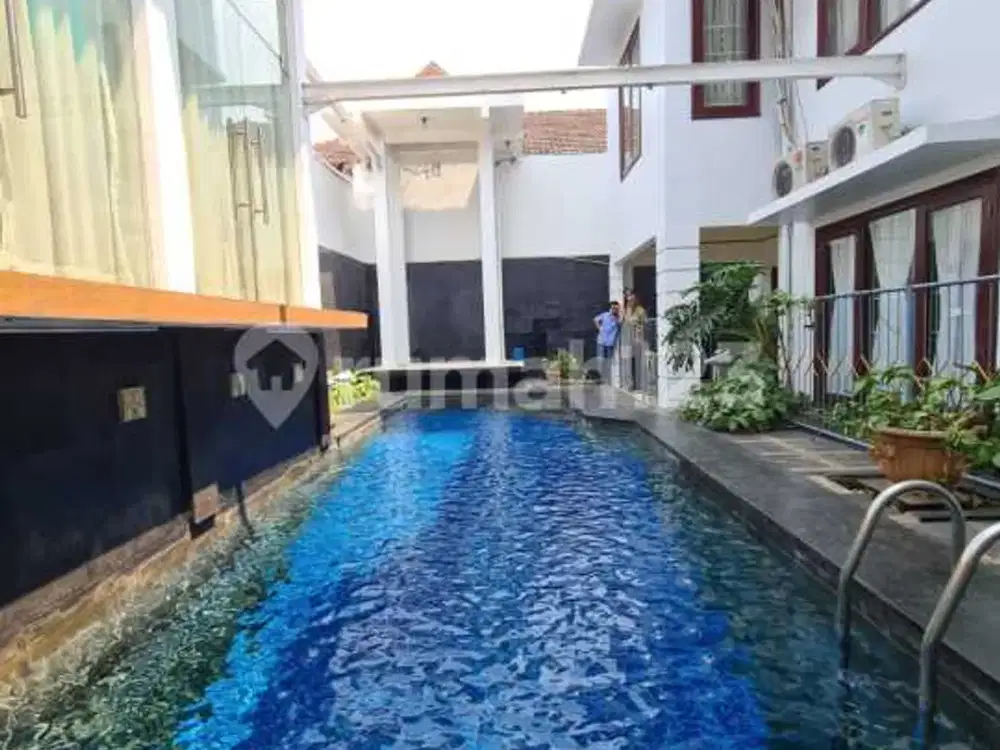 Rumah Sewa Mewah 2 Lantai Siap Huni Ada Kolam Renang di Cilandak, Jakarta Selatan