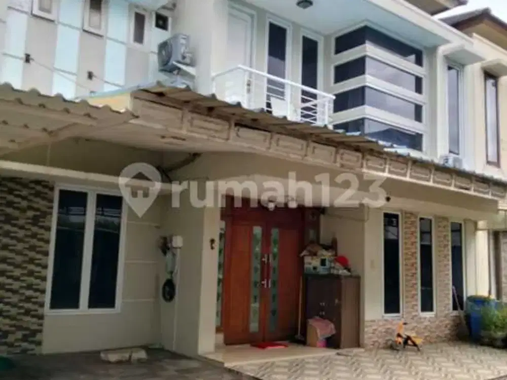 Rumah Sewa Bagus 2 Lantai Lokasi Strategis Akses Mudah Dekat Stasiun MRT di Jagakarsa, Jakarta Selatan