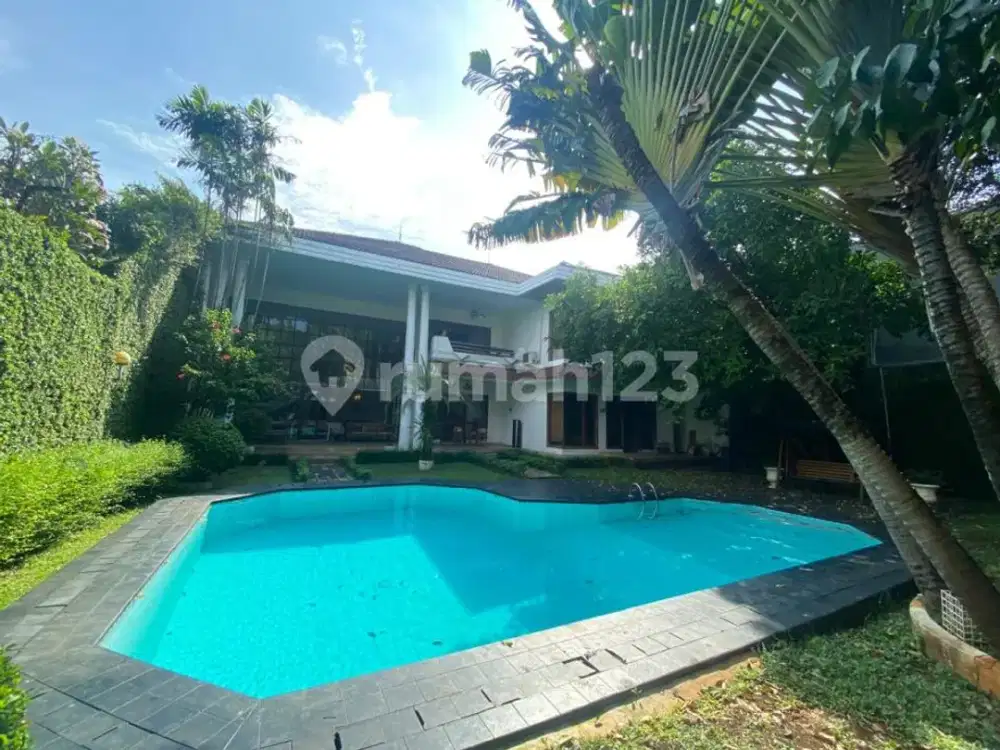 Rumah Mewah Cantik Luas Asri Siap Huni Lokasi Strategis di Kemang - Jakarta Selatan