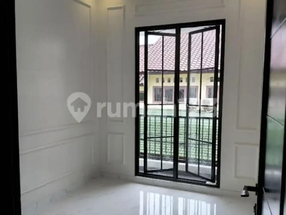 Brand New! Rumah Cantik Lokasi Sangat Strategis di BSD Griya Loka, Tangerang